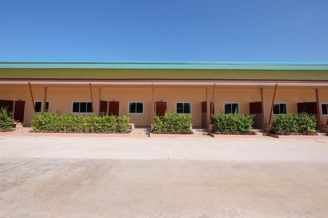 Prakaithong Hotel Amphoe Sawang Daen Din エクステリア 写真