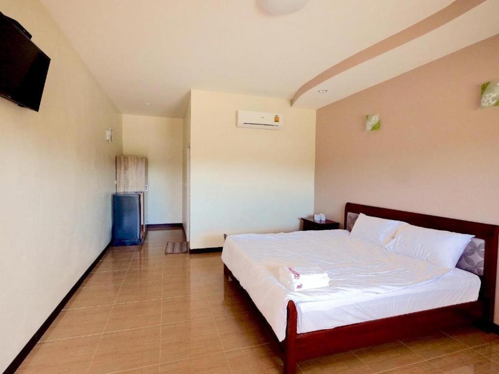 Prakaithong Hotel Amphoe Sawang Daen Din エクステリア 写真
