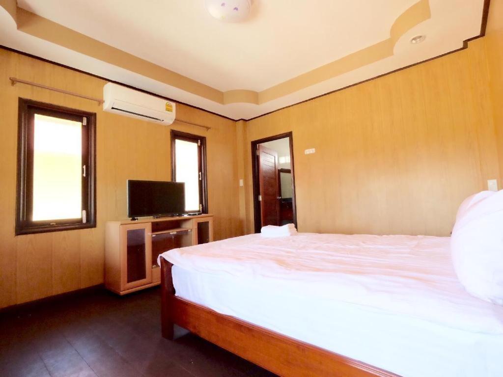Prakaithong Hotel Amphoe Sawang Daen Din エクステリア 写真