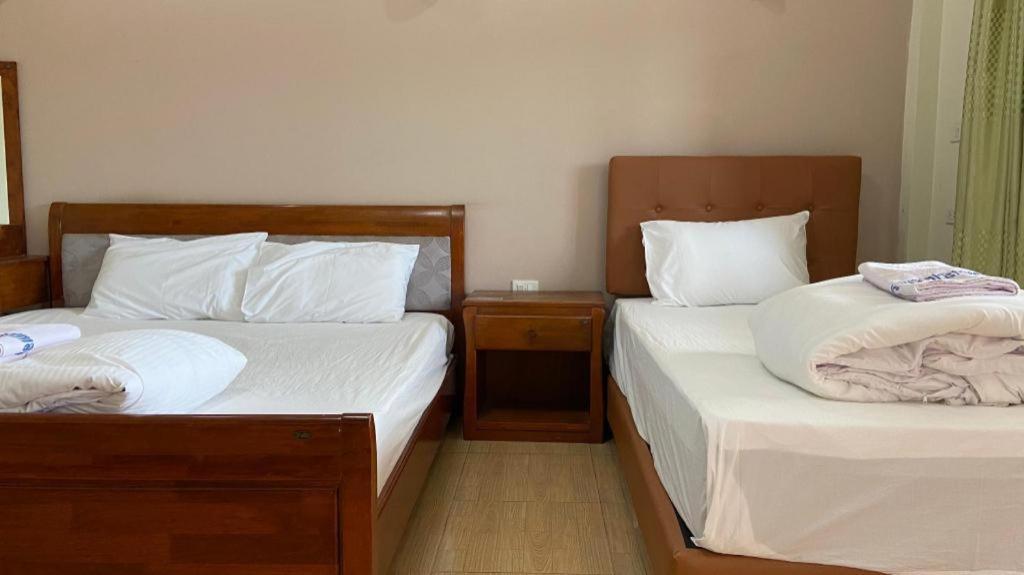 Prakaithong Hotel Amphoe Sawang Daen Din エクステリア 写真
