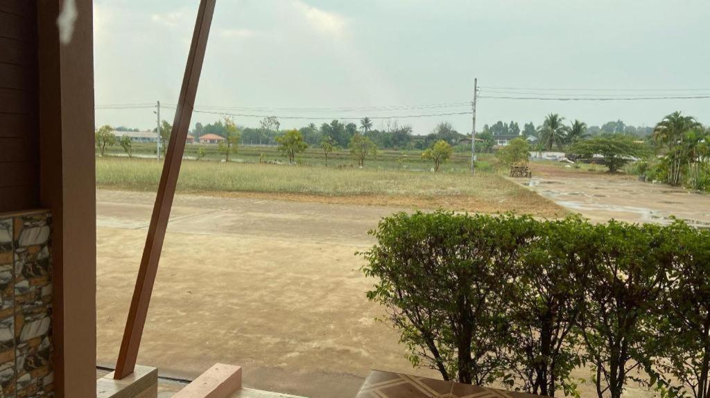 Prakaithong Hotel Amphoe Sawang Daen Din エクステリア 写真