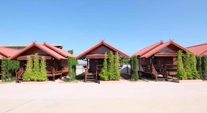 Prakaithong Hotel Amphoe Sawang Daen Din エクステリア 写真