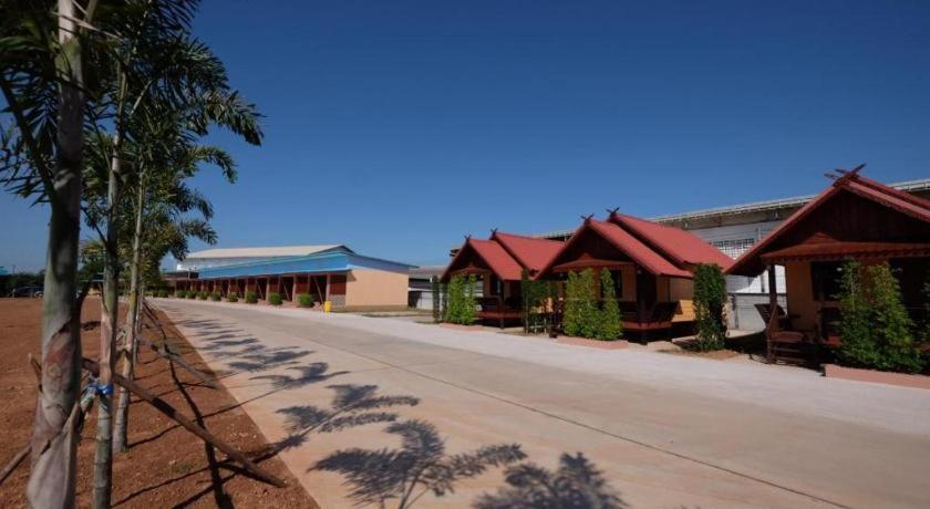 Prakaithong Hotel Amphoe Sawang Daen Din エクステリア 写真